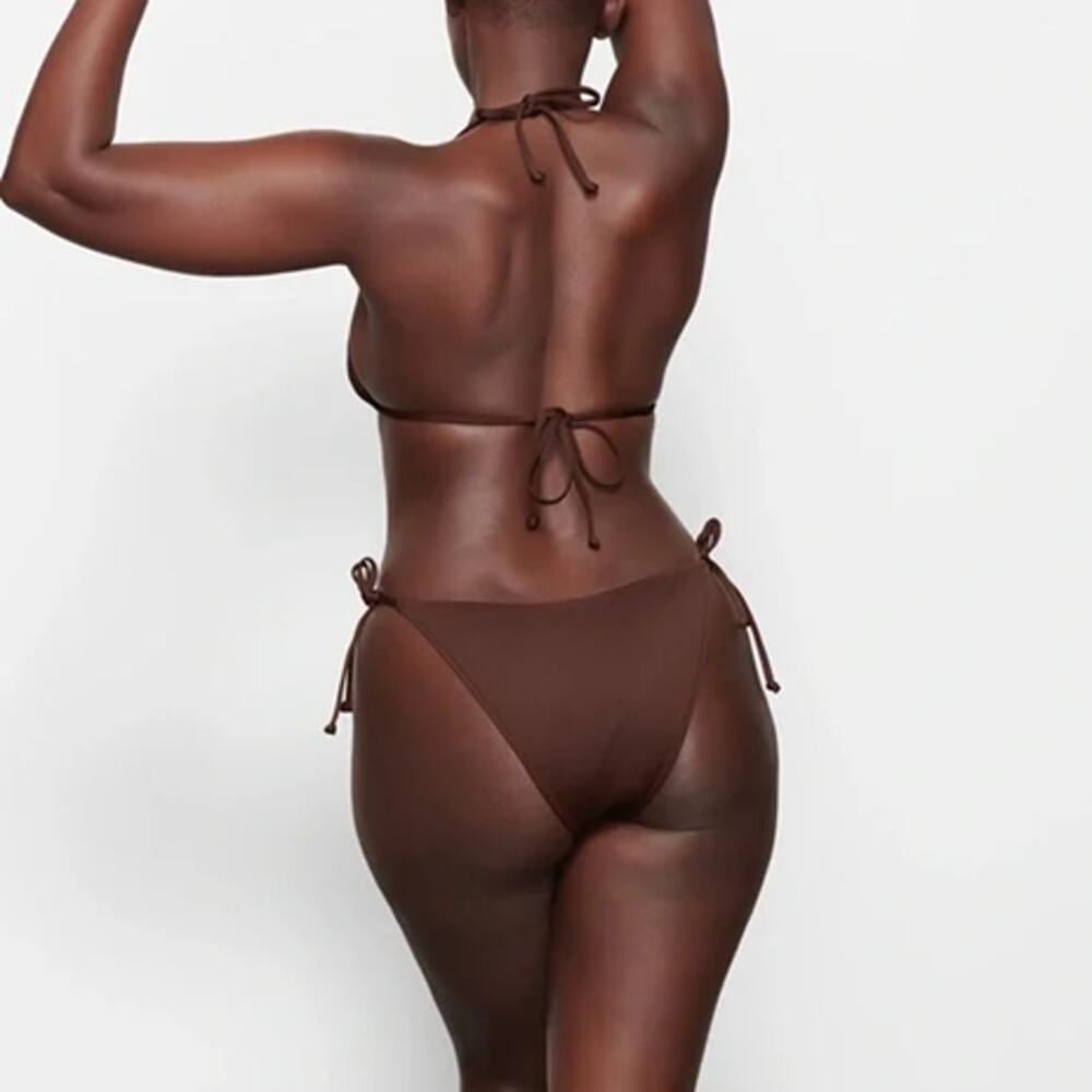 NWT Skims Triangle Bikini Top and Dippy Tie Bottom Cocoa Size XS - Picture 3 of 6